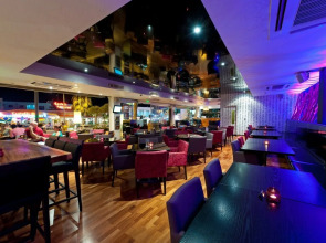 Napa Plaza Hotel - Adults Only