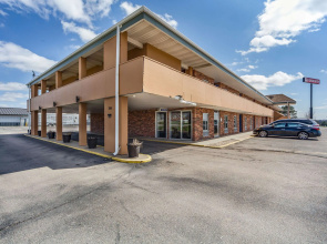 Rodeway Inn Lincoln West - University Area