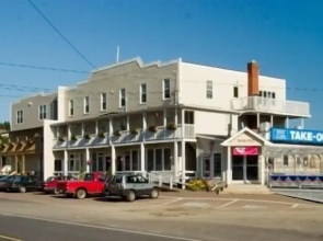 Parkland Village Inn