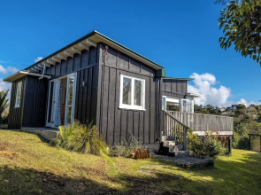 Pacific Views - Waiheke Island