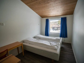 Dombåstun