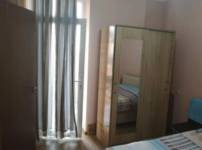 Kvartira v Batumi, 10 minut do morja.