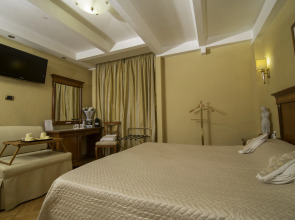 Luxury Rooms H 2000 Roma