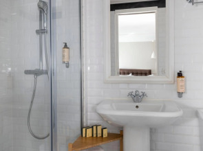 Artemisia Montmartre