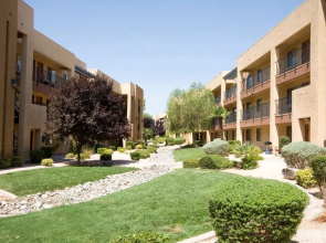 Emerald Suites - Las Vegas