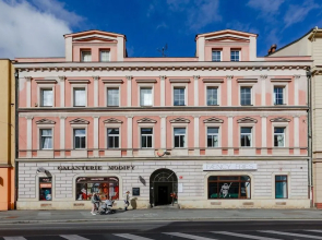 Avantgarde apartments