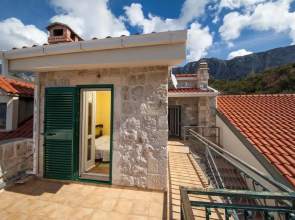 House Mario in Podgora, jacuzzi