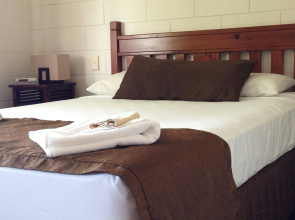 La Solana Holiday Units - MACKAY - Blacks Beach