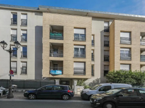Chic and spacious apart with parking