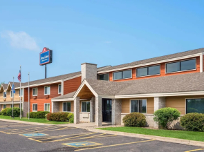 AmericInn by Wyndham Little Falls