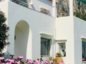 Marunnella Suites