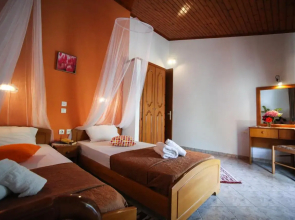 Mary Apartments Dassia