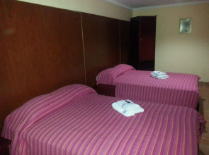 Express Inn Panama International Airport Hostel