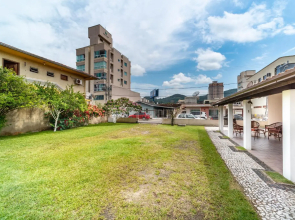 FLAT COM AR COND. WI-FI TV a CABO PERTO DA PRAIA