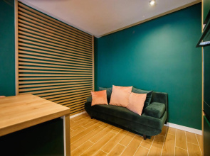 Green Velvet City Retreat