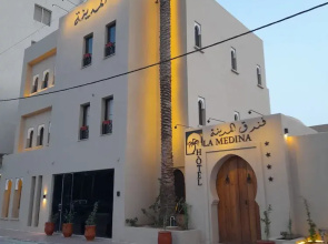 Hotel De La Medina