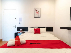 RedDoorz Plus near Gia Dinh International Hospital 3