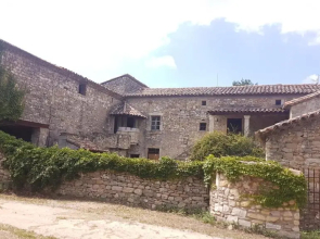Suite Cardinale 40m2 chambre d' hôte du Mas Fabrègue