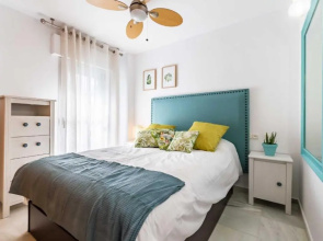 Paseo Marítimo Rey de España esquina Lope de Vega 1 dormitorio más sofá cama salón y cama supletoria
