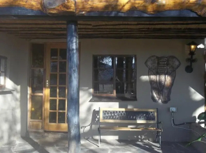 Emahlathini Guest Farm Guest House