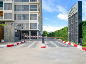 Laguna Lakeside Residences