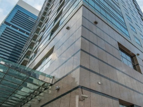 Oaks Liwa Heights Suites