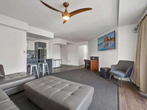 Azalea Motel