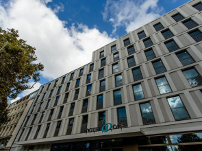 Motel One Köln-Neumarkt