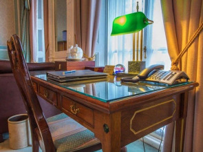 London Elizabeth Hotel