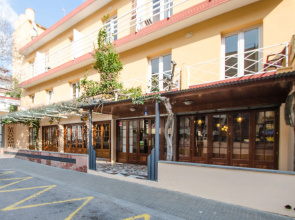 Hostal Lloret