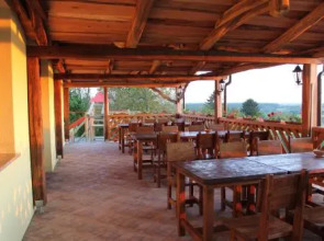 Rooms & Apartment Vinia