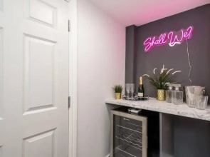 Host Apartments Seel St Townhouse Apt I