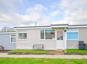 32 Sandown Bay Holiday Centre