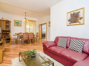 Villa Ucovic - Five-bedroom Villa With Terrace and Swimming Pool ID Direct Booker 4758