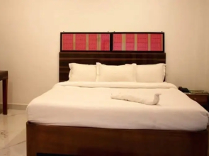 Hotel Bonvilla Retreat