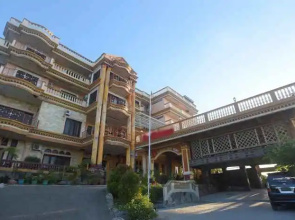 Chrysant Hotel and Resort