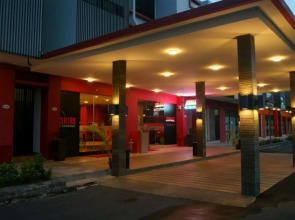 The Centro Hotel & Residence by Orchardz