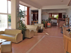 Eristos Beach Hotel