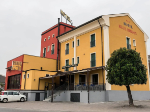 Hotel Blue Ribbon