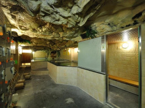 Baron's Hot Spring Hotel