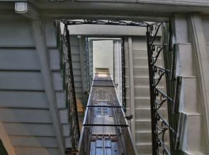 Art Lodging Houses