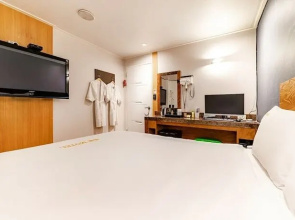 Sanbon Tower Self Check-in Motel