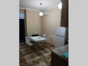 Kvartira dvuhkomnatnaja v Batumi, 10 minut do morja