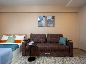 9 nights on 112 Karl Liebknecht Street