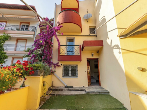 Angel Luxury Apartment in Kriopigi