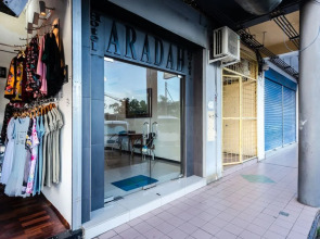 OYO 89621 Aradah Hotel