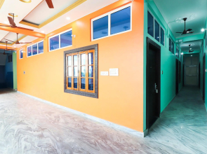 OYO 43886 Fanatic Inn and Banquet