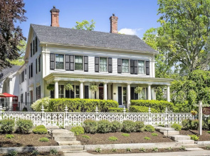 Abigail's Inn