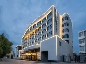Ribo Hotel (Datong Ancient City and Yangmen Branch)