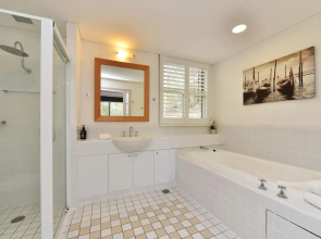Villa Spa Executive 1br Burgundy Resort Condo located within Cypress Lakes Resort (nothing is more central)
